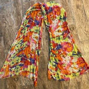 Multicolored scarf